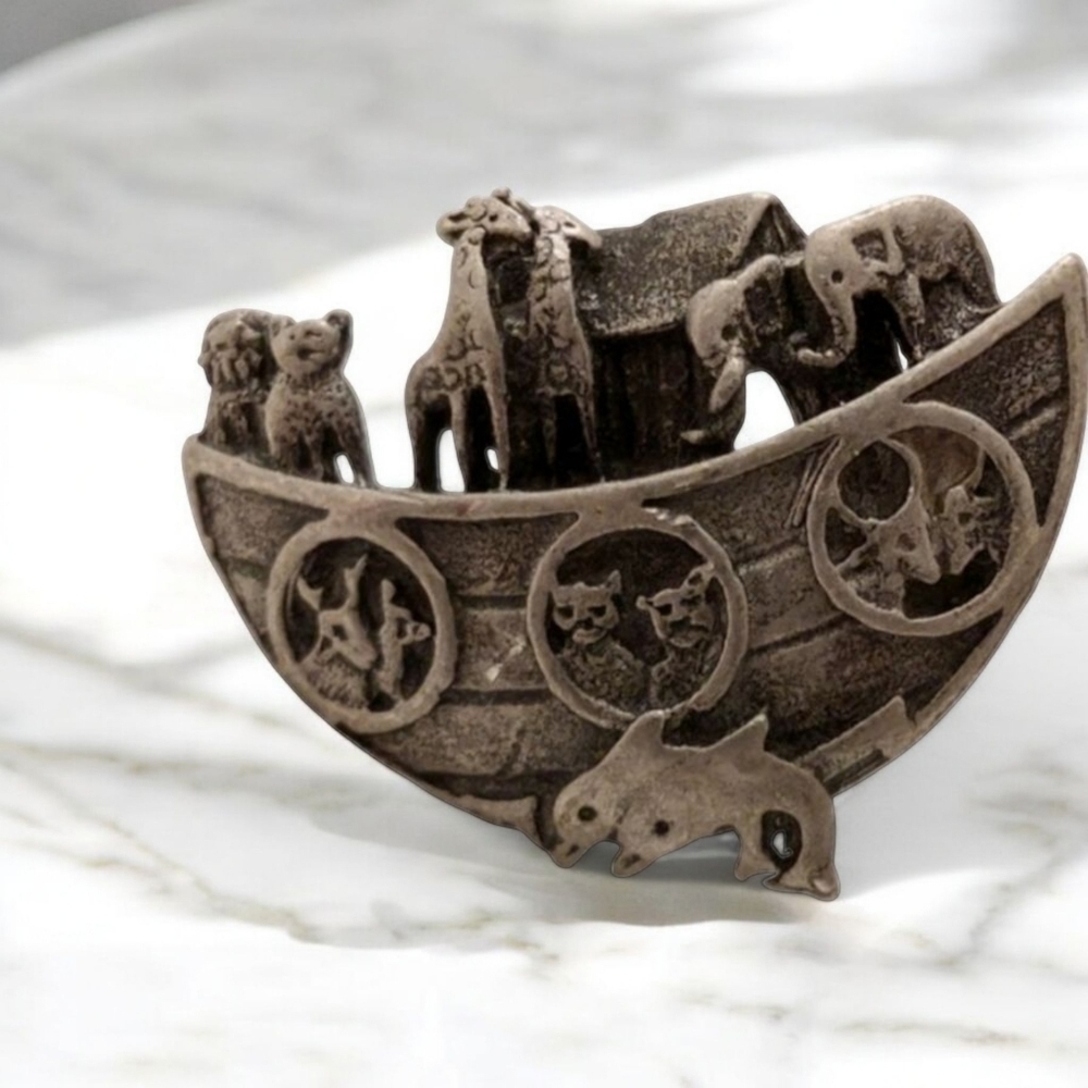 NOAHS ARK Vintage Pewter Brooch Lapel Pin Elephant Giraffe Deer Animals